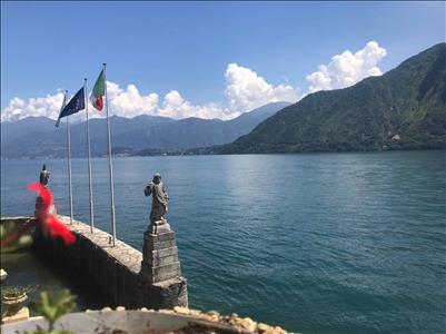 2 Topchalets aan het meer van Lugano 