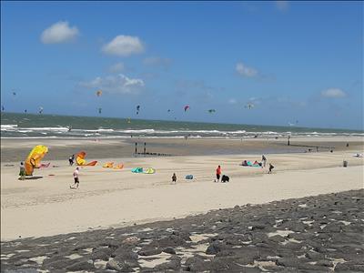 Te huur mooie stacaravan op superleuk vakantiepark in Westkapelle