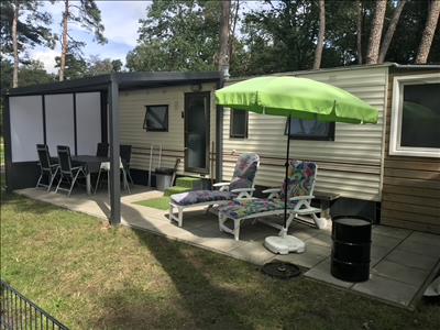 4 Persoons stacaravan op een rustige camping met buitenzwembad, midden in de natuur